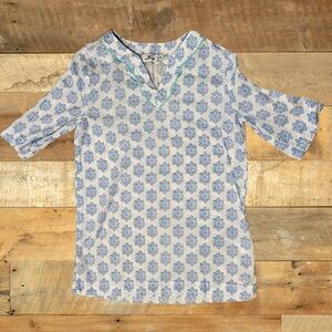 Vineyard Vines Girls swim coverup Medium 10-12